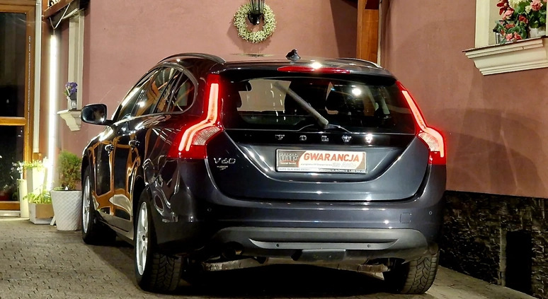 Volvo V60 cena 32999 przebieg: 220000, rok produkcji 2013 z Lubycza Królewska małe 667